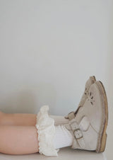 Ruffle Socks / Ivory